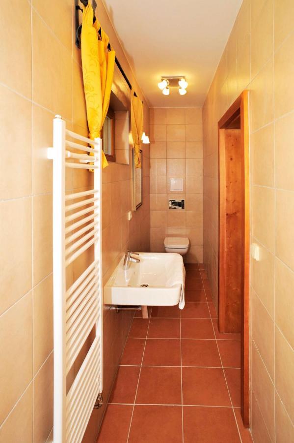 Hotel Kristin Hradek Дечин Экстерьер фото